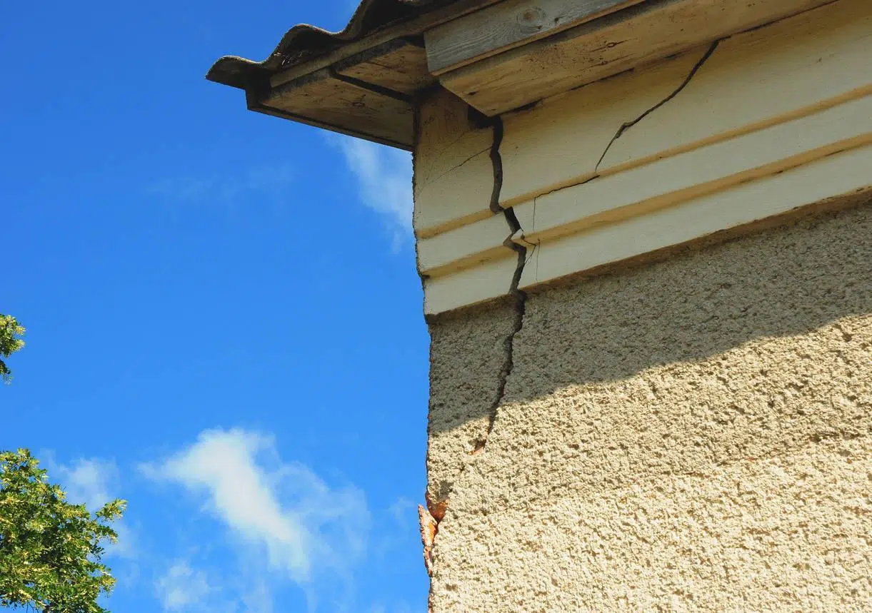 Réparation d'une fissure de mur