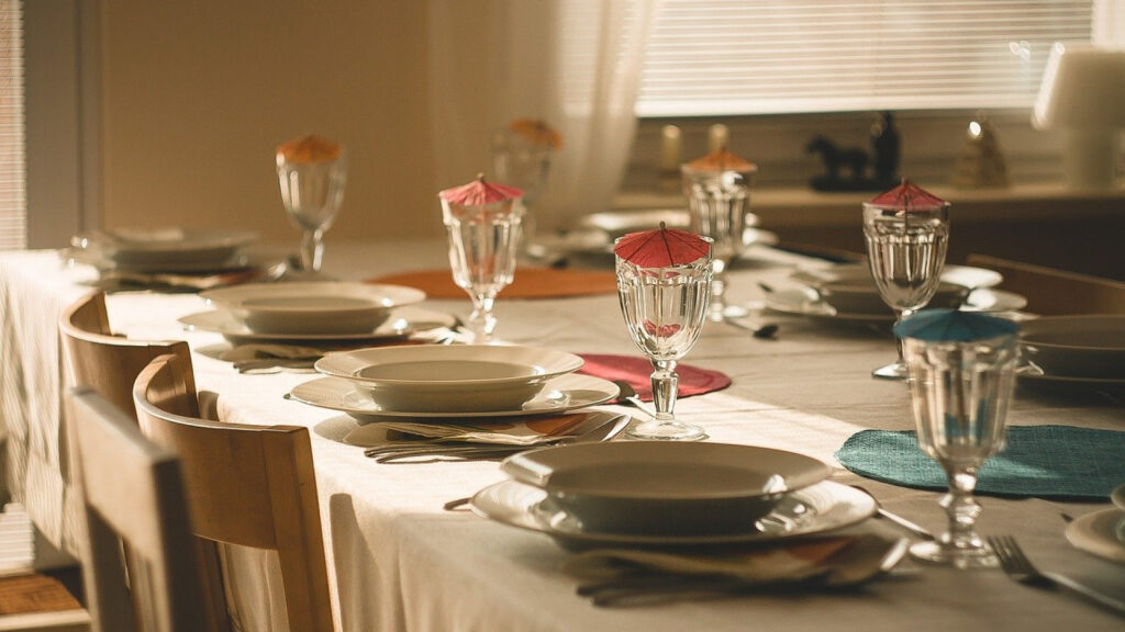 Nappe de table : 3 conseils pour trouver celle qui va embellir votre intérieur