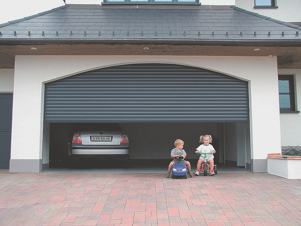 réussir l'achat d'une porte de garage enroulable