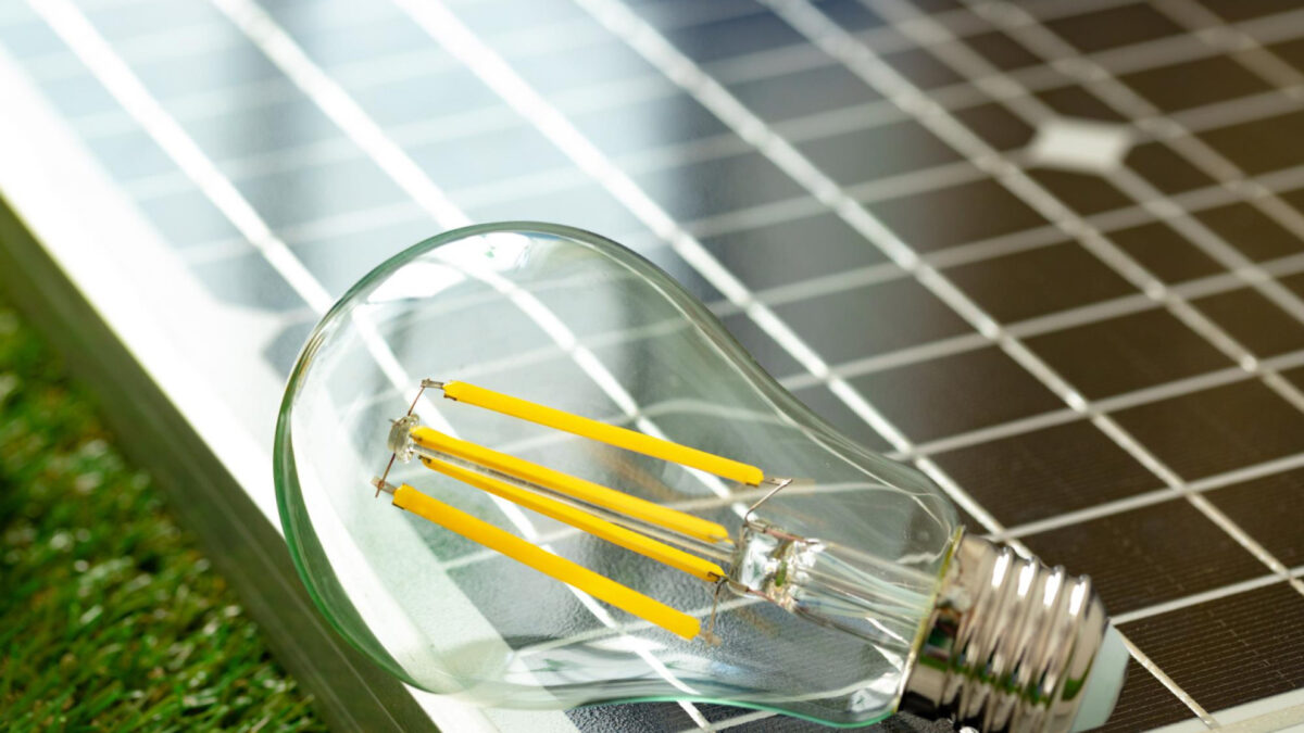 Autoconsommation solaire : comment produire et consommer sa propre énergie ?
