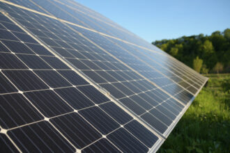 Découvrez des panneaux solaires haut de gamme pour une énergie propre et durable
