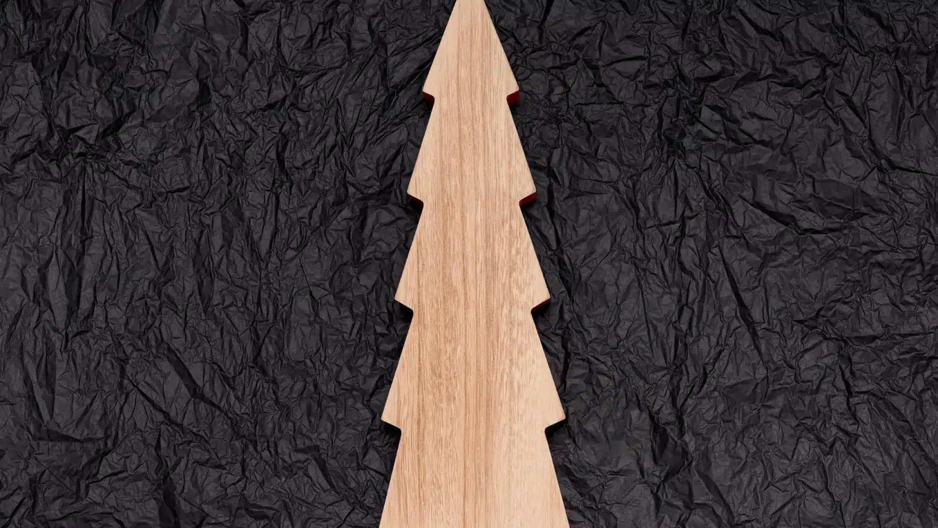 Un Noël écologique : Pourquoi choisir un sapin de Noël en bois ?